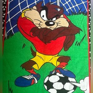 Vintage Looney Tunes Warner Bros Tasmanian Devil  Soccer Beach Towel 1999